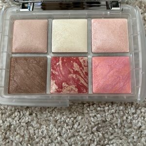 Hourglass Ambient lighting edit: Ghost